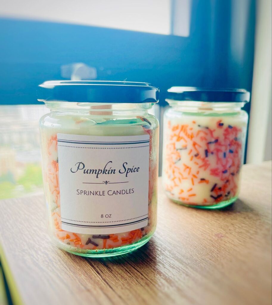 Easy fall crafts homemade soy candles with pumpkin spice scent